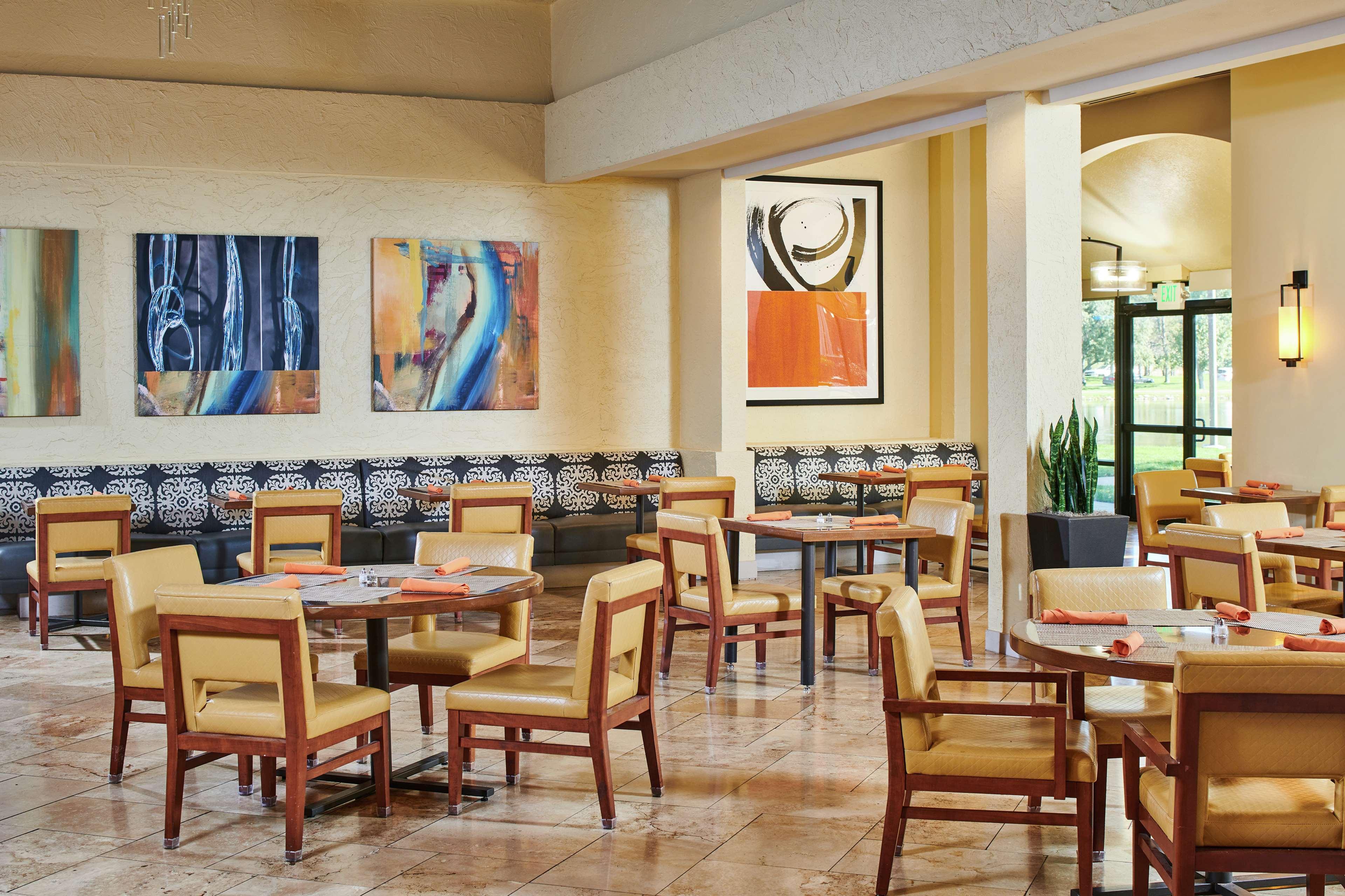 Doubletree By Hilton Hotel Salt Lake City Airport Buitenkant foto