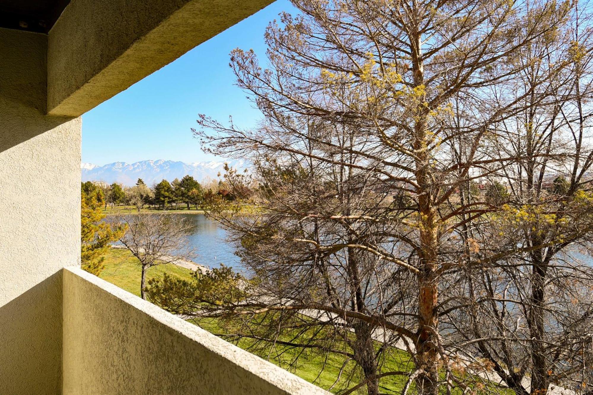 Doubletree By Hilton Hotel Salt Lake City Airport Buitenkant foto